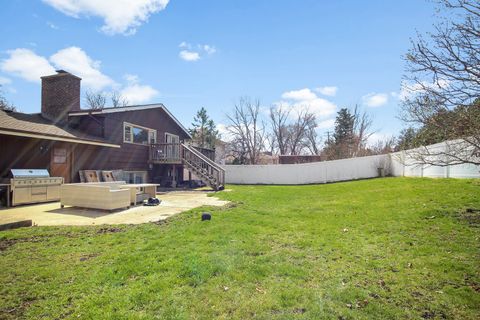 Tiny photo for 230 Millford Lane, Bloomingdale, IL 60108 (MLS # 12622792)