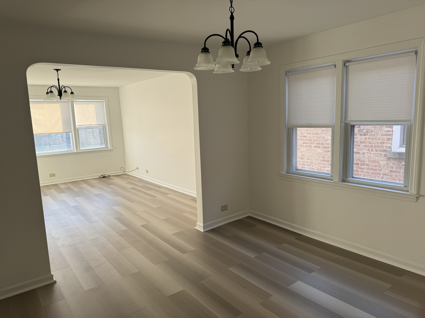 5746 N KIMBALL Avenue 2S