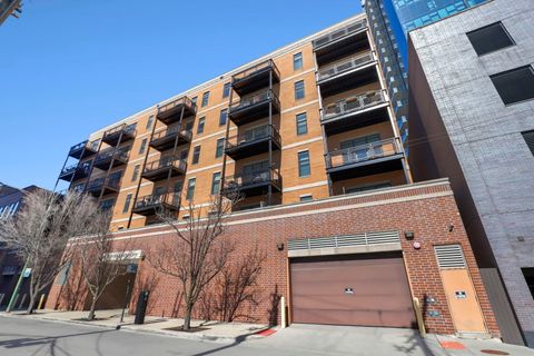 725 N Aberdeen Street 508 Chicago IL 60642
