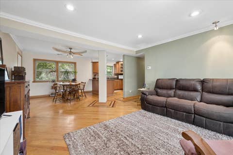 Tiny photo for 4200 N Keystone Avenue #3B, Chicago, IL 60641 (MLS # 12717657)