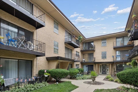 Tiny photo for 4200 N Keystone Avenue #3B, Chicago, IL 60641 (MLS # 12717657)