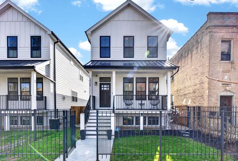 Photo of 2905 N Talman Avenue, Chicago, IL 60618 (MLS # 12622064)