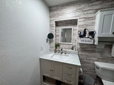 Tiny photo for 203 W Poplar Street, Odin, IL 62870 (MLS # 12690658)