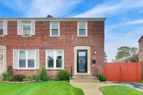 Photo of 5309 N Oconto Avenue, Chicago, IL 60656 (MLS # 12774752)