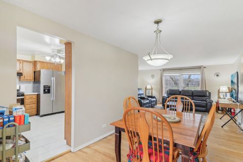 Tiny photo for 712 Dante Court, Schaumburg, IL 60193 (MLS # 12488301)