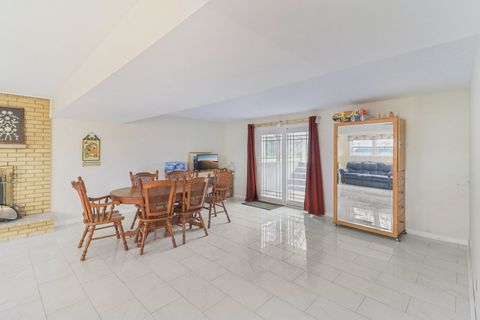 Tiny photo for 712 Dante Court, Schaumburg, IL 60193 (MLS # 12488301)