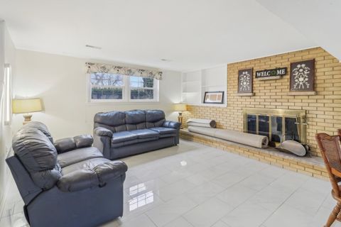 Tiny photo for 712 Dante Court, Schaumburg, IL 60193 (MLS # 12488301)