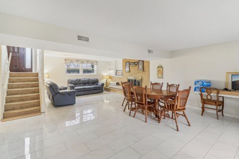 Tiny photo for 712 Dante Court, Schaumburg, IL 60193 (MLS # 12488301)
