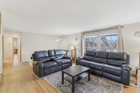 Tiny photo for 712 Dante Court, Schaumburg, IL 60193 (MLS # 12488301)
