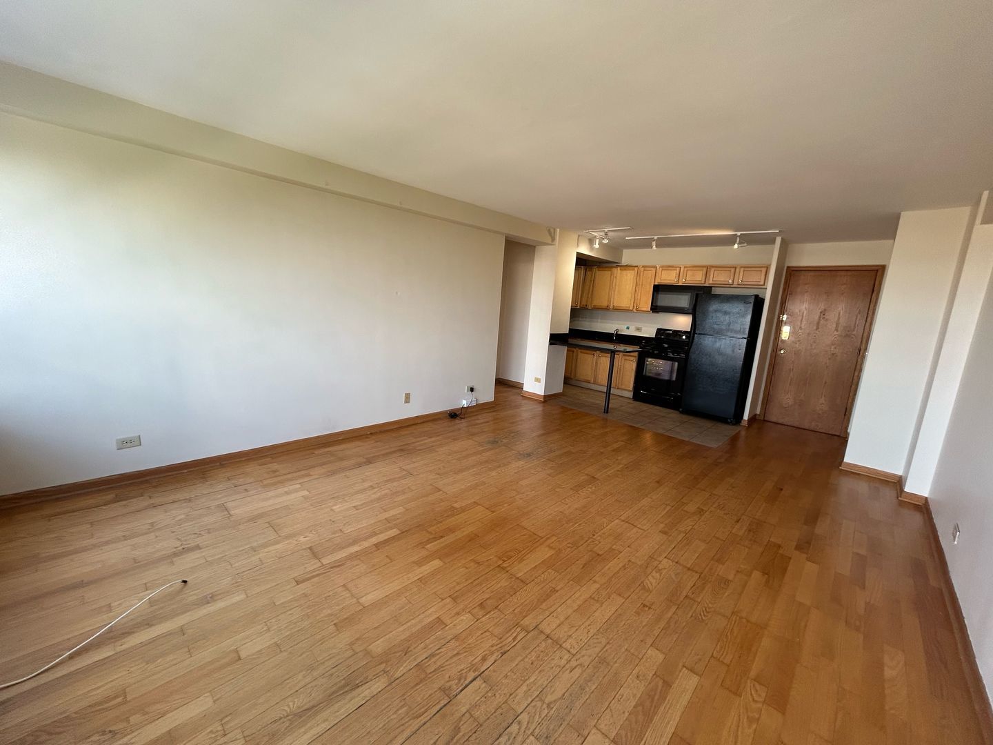 4180 N Marine Drive 1311