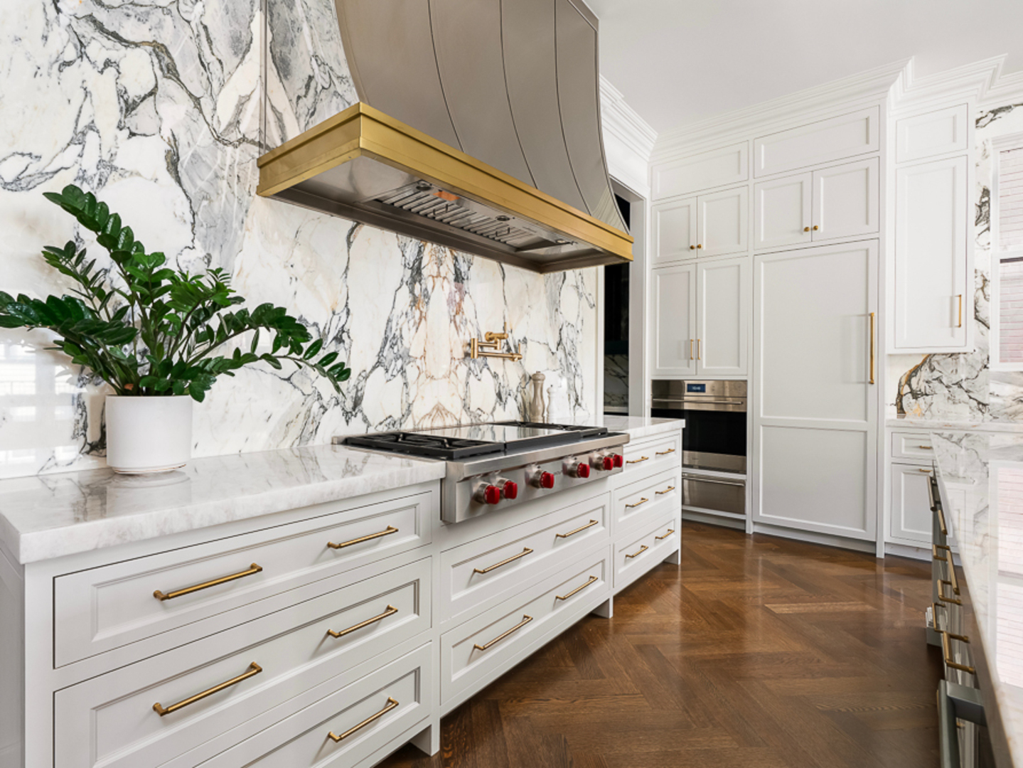 Chicago, Illinois 60618, United States, 8 Bedrooms Bedrooms, ,6 BathroomsBathrooms,Residential,Active,254077