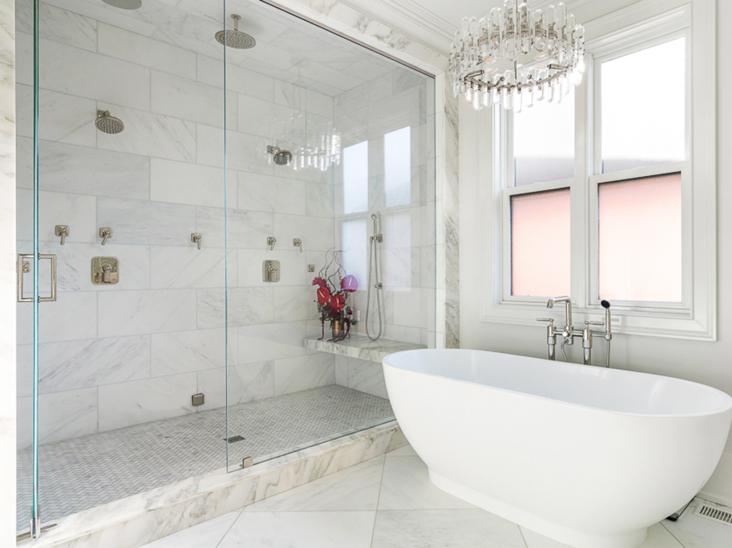 Chicago, Illinois 60618, United States, 8 Bedrooms Bedrooms, ,6 BathroomsBathrooms,Residential,Active,254077