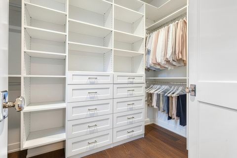 Tiny photo for 3336 N Oakley Avenue, Chicago, IL 60618 (MLS # 12529088)