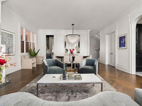 Tiny photo for 3336 N Oakley Avenue, Chicago, IL 60618 (MLS # 12529088)