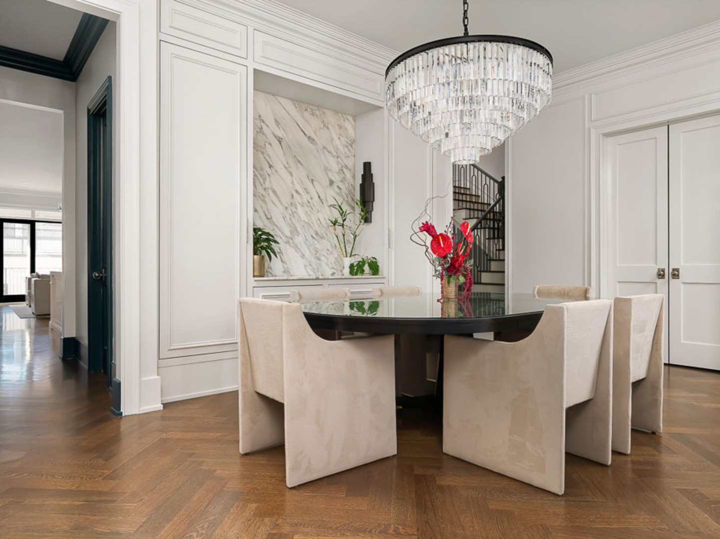 Chicago, Illinois 60618, United States, 8 Bedrooms Bedrooms, ,6 BathroomsBathrooms,Residential,Active,254077