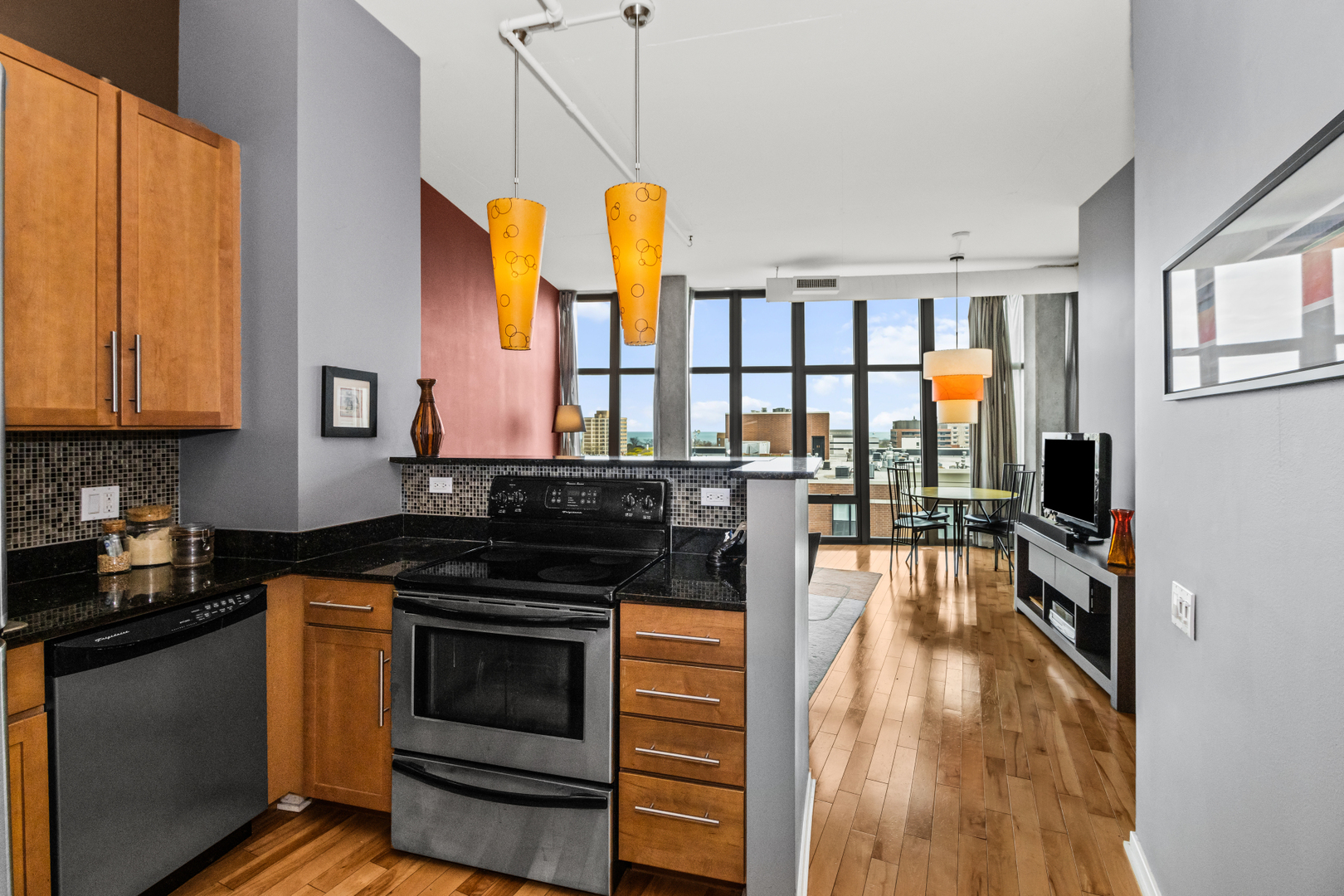 1000 W Leland Street 9B