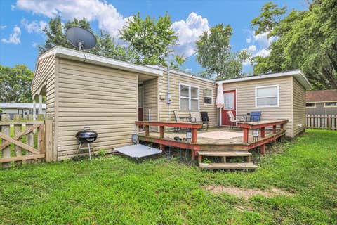 Tiny photo for 906 E Newkirk Street, Tuscola, IL 61953 (MLS # 12695129)