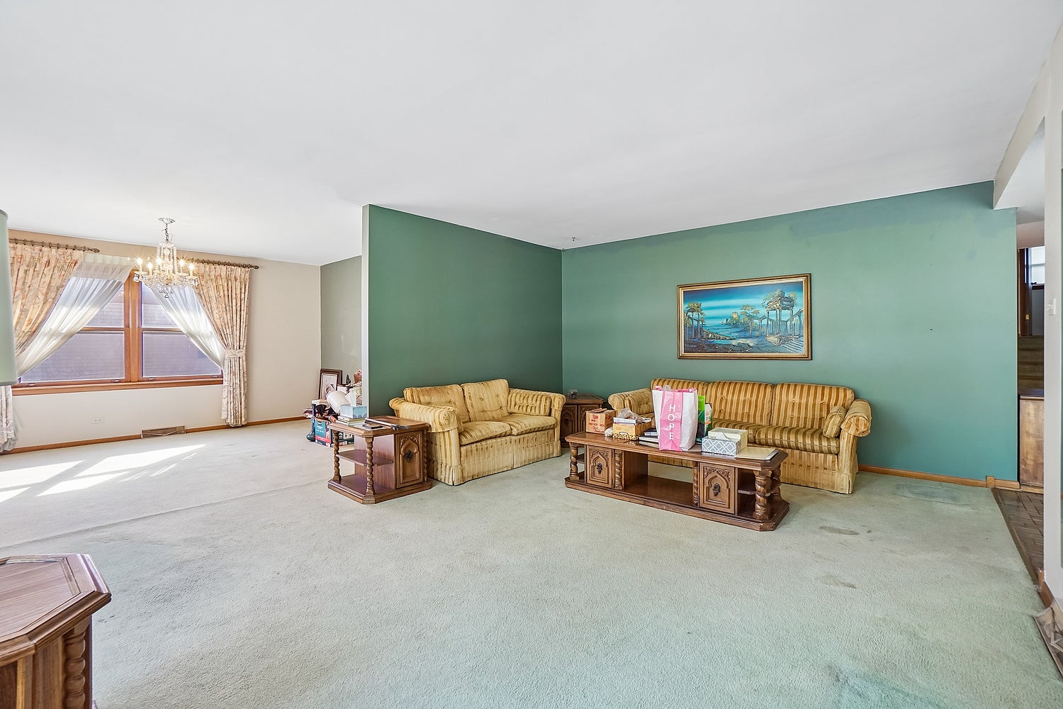 1050 W Strieff Lane