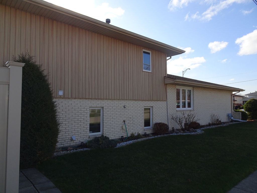 listing image 54