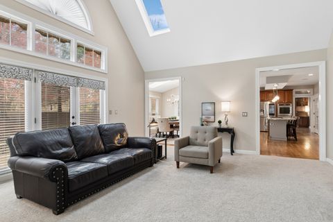 Tiny photo for 2321 Courtland Court, Aurora, IL 60502 (MLS # 12605712)