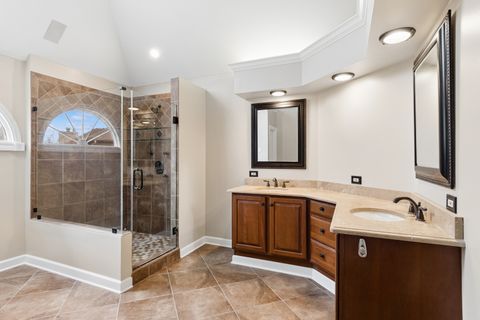 Tiny photo for 2321 Courtland Court, Aurora, IL 60502 (MLS # 12605712)