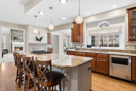 Tiny photo for 2321 Courtland Court, Aurora, IL 60502 (MLS # 12605712)