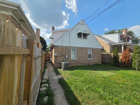 Tiny photo for 2339 Northgate Avenue, Riverside, IL 60546 (MLS # 12752904)