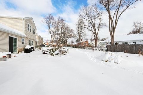 Tiny photo for 810 Silver Rock Lane, Buffalo Grove, IL 60089 (MLS # 12593508)