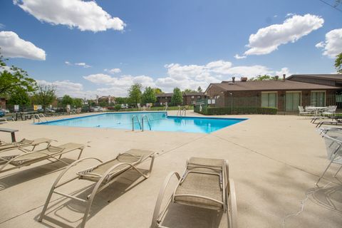 Tiny photo for 18079 Live Oak Court #1616, Tinley Park, IL 60477 (MLS # 12610101)
