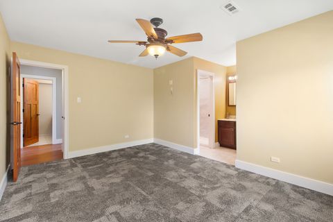Tiny photo for 18079 Live Oak Court #1616, Tinley Park, IL 60477 (MLS # 12610101)