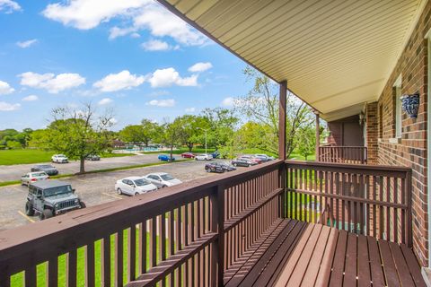 Tiny photo for 18079 Live Oak Court #1616, Tinley Park, IL 60477 (MLS # 12610101)