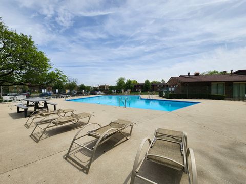 Tiny photo for 18079 Live Oak Court #1616, Tinley Park, IL 60477 (MLS # 12610101)