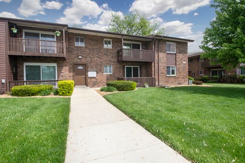 Tiny photo for 18079 Live Oak Court #1616, Tinley Park, IL 60477 (MLS # 12610101)