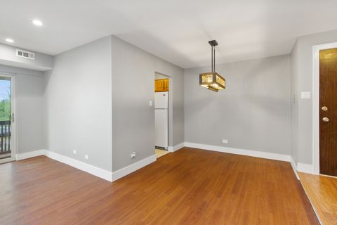 Tiny photo for 18079 Live Oak Court #1616, Tinley Park, IL 60477 (MLS # 12610101)