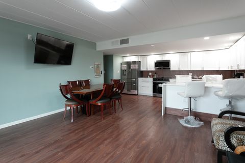 Tiny photo for 2900 Maple Avenue #19E, Downers Grove, IL 60515 (MLS # 12597918)