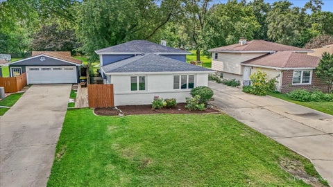 Tiny photo for 1N542 Goodrich Avenue, Glen Ellyn, IL 60137 (MLS # 12725940)