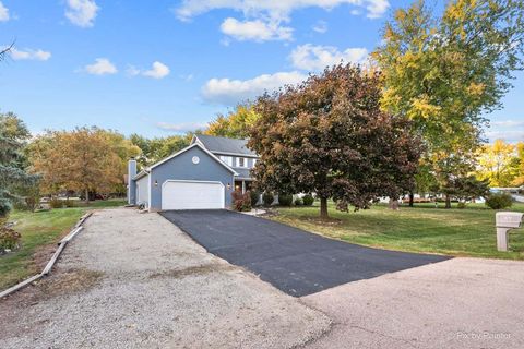 Tiny photo for 1045 Linda Lane, Lake Holiday, IL 60548 (MLS # 12619430)
