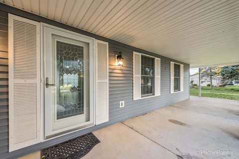 Tiny photo for 1045 Linda Lane, Lake Holiday, IL 60548 (MLS # 12619430)