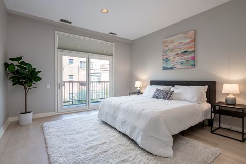 Tiny photo for 550 W Fulton Street #301, Chicago, IL 60661 (MLS # 12467829)