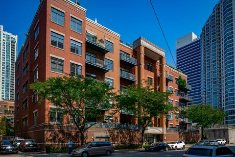 Tiny photo for 550 W Fulton Street #301, Chicago, IL 60661 (MLS # 12467829)