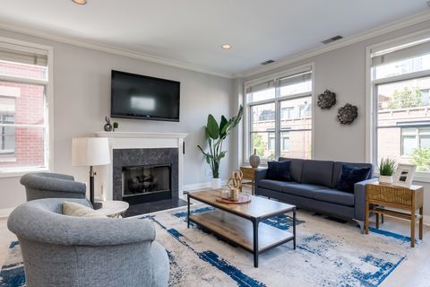 Tiny photo for 550 W Fulton Street #301, Chicago, IL 60661 (MLS # 12467829)