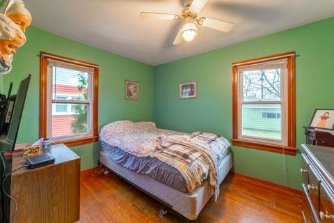 Tiny photo for 17949 Escanaba Avenue, Lansing, IL 60438 (MLS # 12605355)