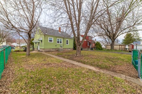 Tiny photo for 17949 Escanaba Avenue, Lansing, IL 60438 (MLS # 12605355)