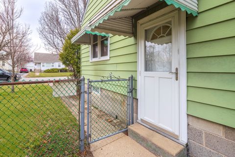 Tiny photo for 17949 Escanaba Avenue, Lansing, IL 60438 (MLS # 12605355)