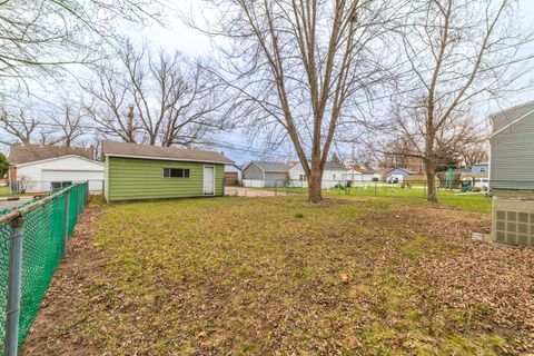 Tiny photo for 17949 Escanaba Avenue, Lansing, IL 60438 (MLS # 12605355)