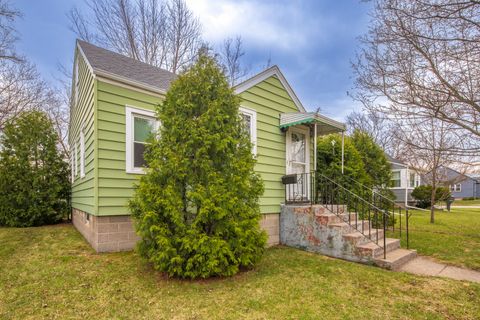 Tiny photo for 17949 Escanaba Avenue, Lansing, IL 60438 (MLS # 12605355)