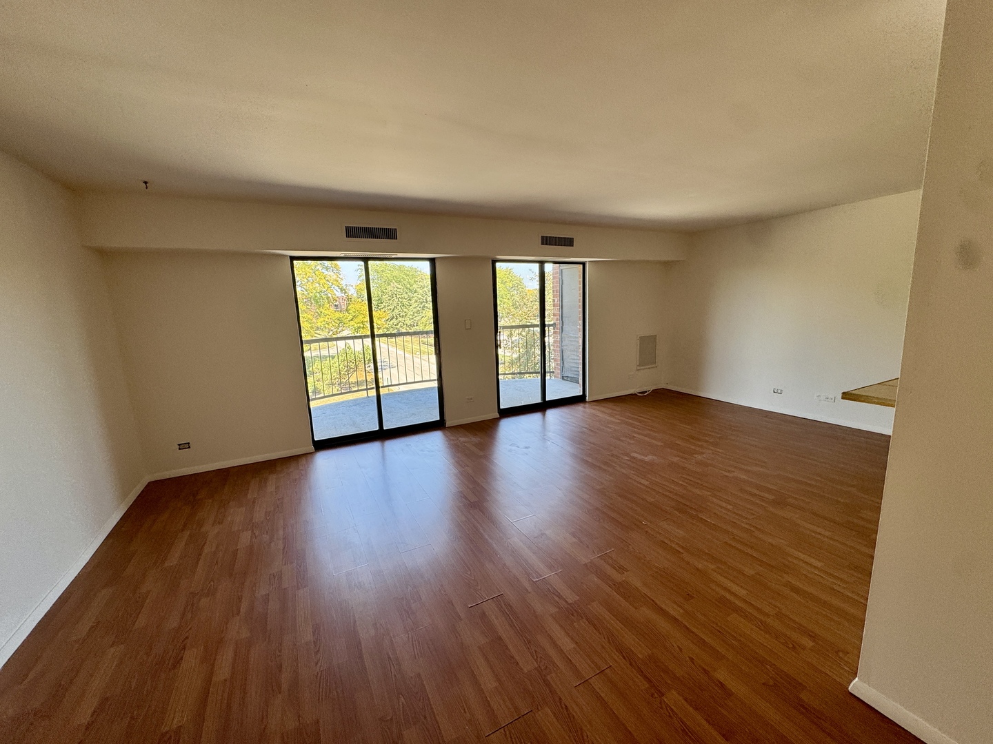 1415 E Central Road 301A