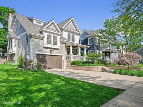 Photo of 726 S Madison Street, Hinsdale, IL 60521 (MLS # 12657224)