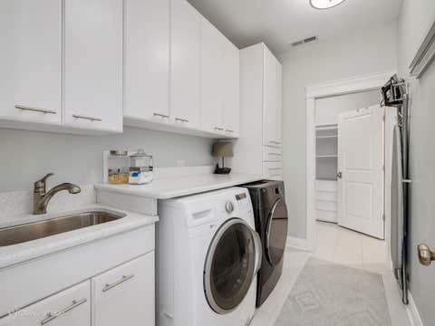 Tiny photo for 726 S Madison Street, Hinsdale, IL 60521 (MLS # 12657224)