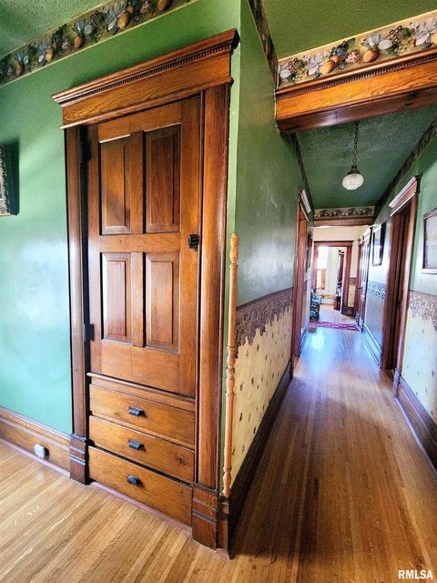 Tiny photo for 122 W SOUTH Street, Geneseo, IL 61254 (MLS # QC4269419)